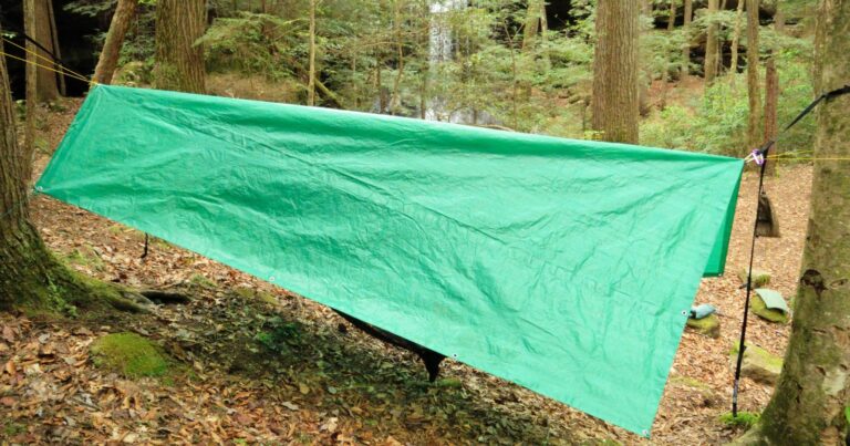 How to Set Up a Tarp By Yourself Like a Pro
