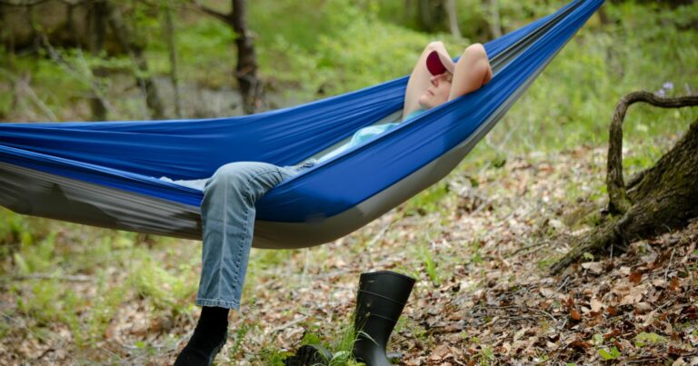 How to Set Up a Camping Hammock