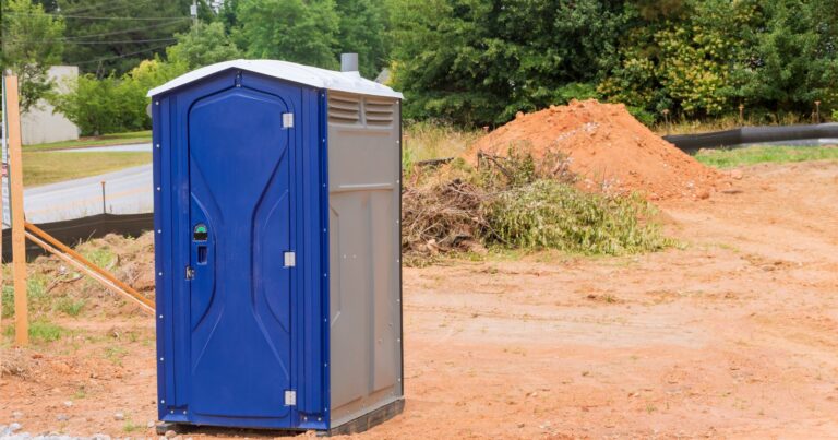 How to Use a Portable Toilet for Camping